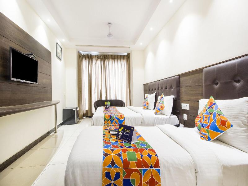 Fabhotel Eleanora image