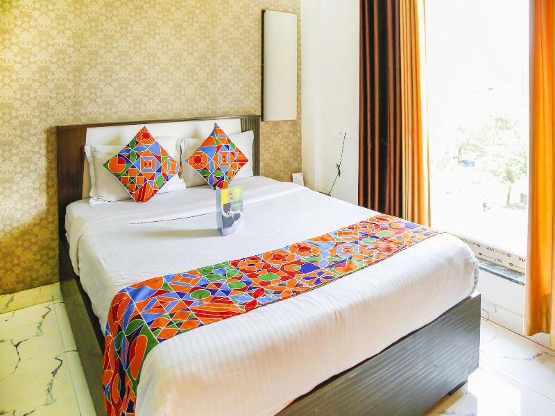 Fabhotel Eleanora image