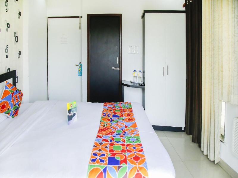 Fabhotel Eleanora image