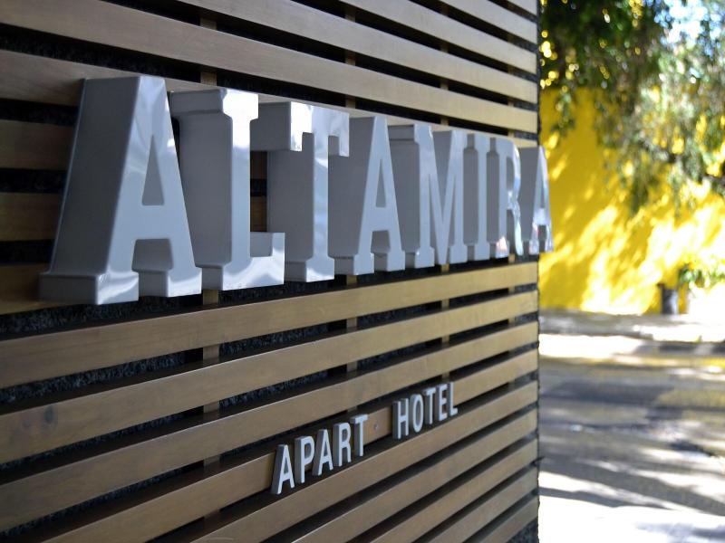 Aparthotel Altamira image