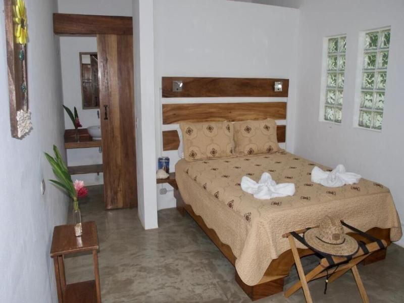 Buddha Retreat Hotel image
