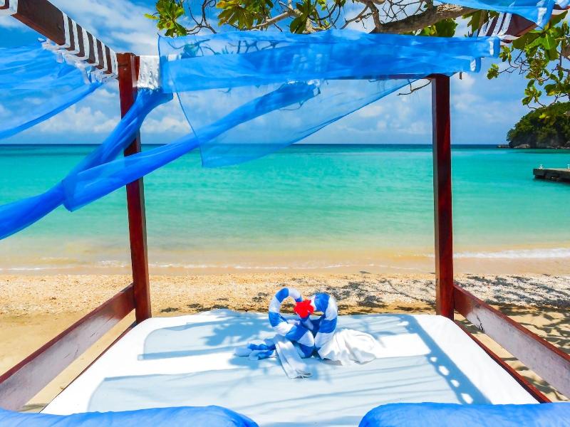 Sand And Tan Beach Hotel image