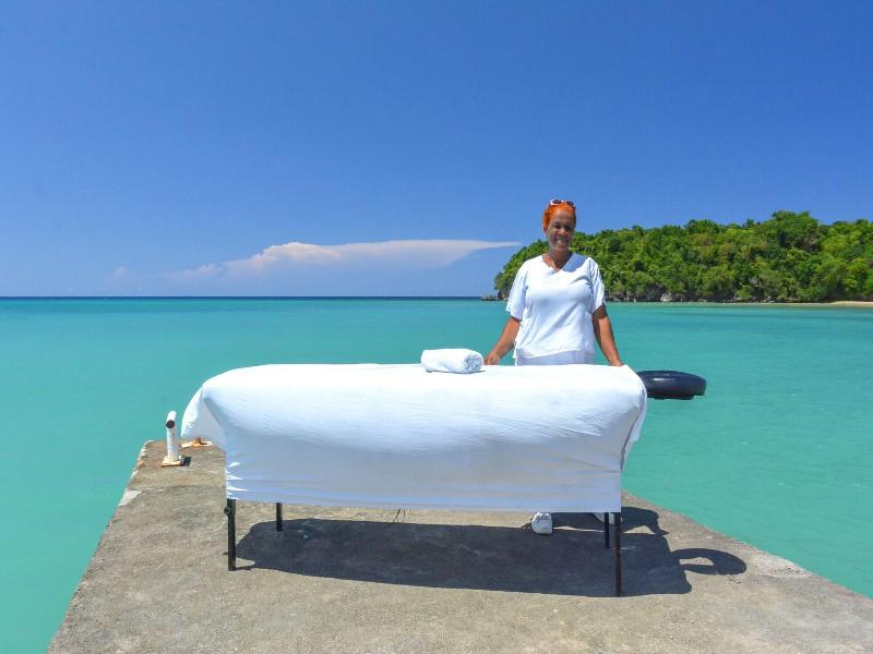 Sand And Tan Beach Hotel image