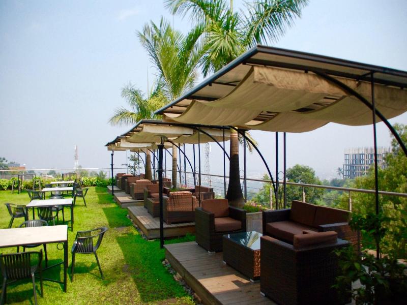 Kiriri Garden Hotel image