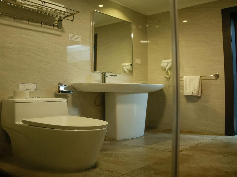 Kiriri Garden Hotel image