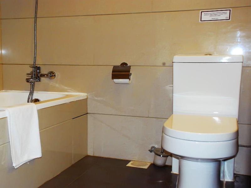 Kiriri Garden Hotel image