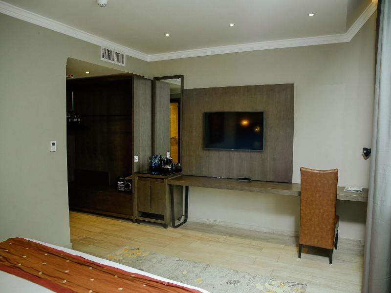 Kiriri Garden Hotel image