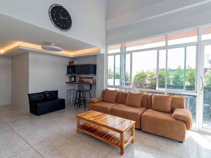 Acozyposhtel image