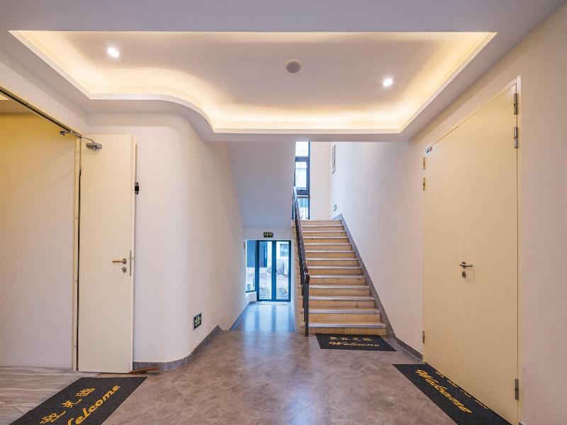 Ramada Encore By Wyndham Shanghai Pudong Airport image