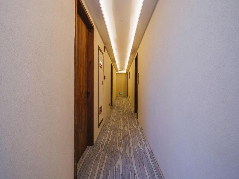 Ramada Encore By Wyndham Shanghai Pudong Airport image