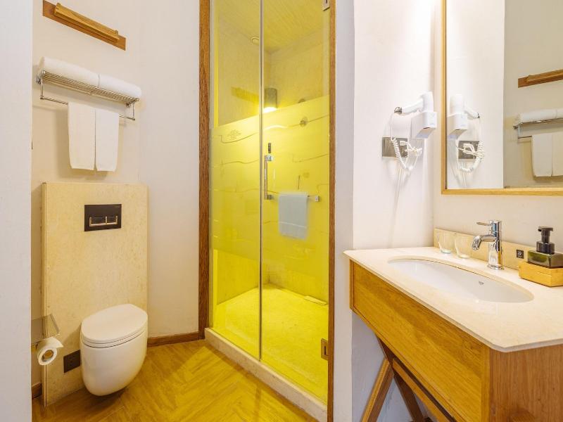 Ramada Encore By Wyndham Shanghai Pudong Airport image