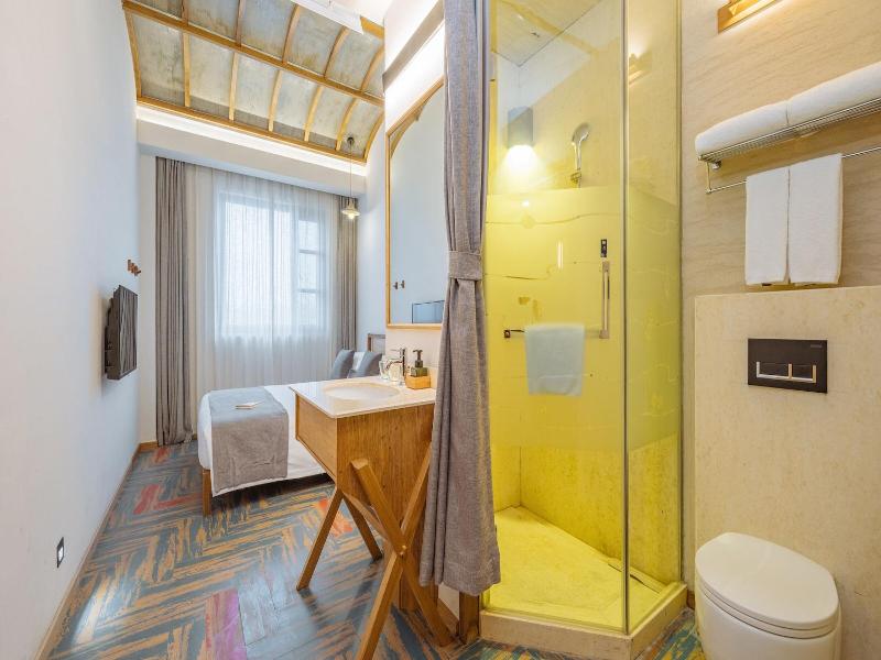 Ramada Encore By Wyndham Shanghai Pudong Airport image