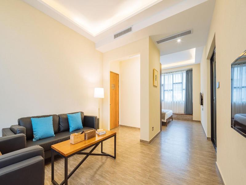 Ramada Encore By Wyndham Shanghai Pudong Airport image