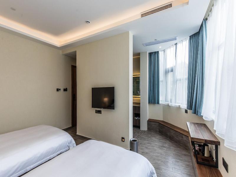 Ramada Encore By Wyndham Shanghai Pudong Airport image