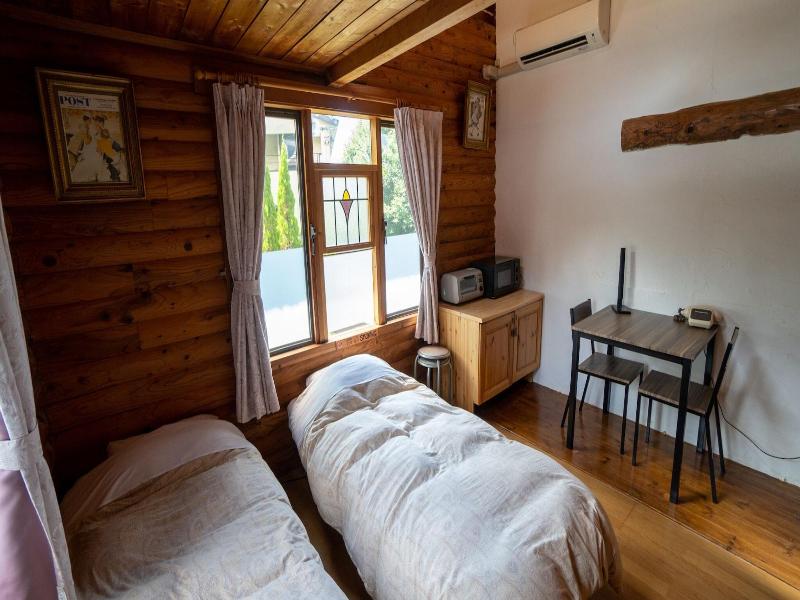 Pension And Log Cottage Hoshinoko image