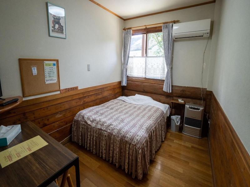 Pension And Log Cottage Hoshinoko image