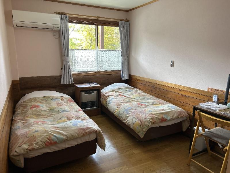 Pension And Log Cottage Hoshinoko image