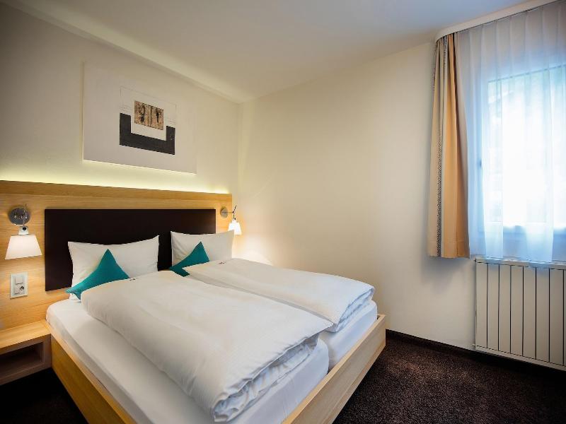 Hotel Oberland image