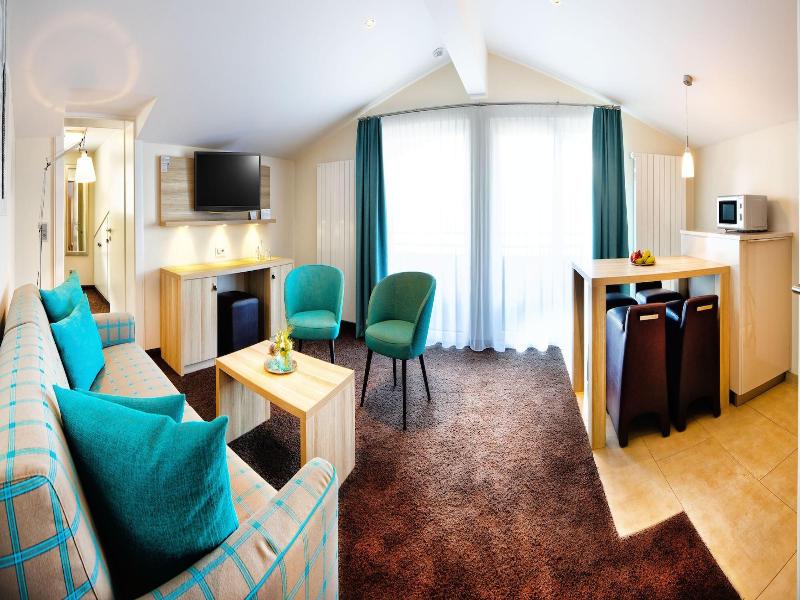 Hotel Oberland image
