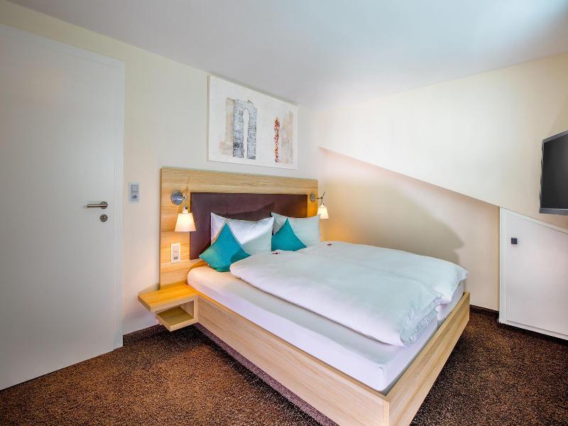 Hotel Oberland image
