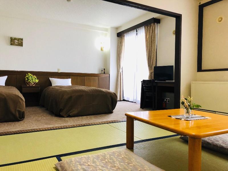 Hotel Belle Cour Inomata image