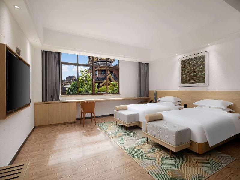 Microtel By Wyndham Xishuangbanna City Center image
