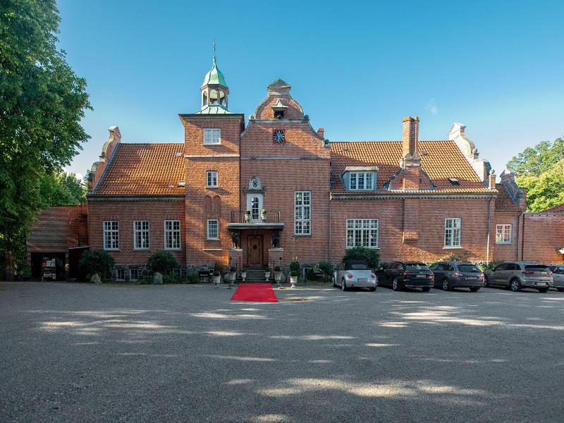 Sauntehus Slotshotel image