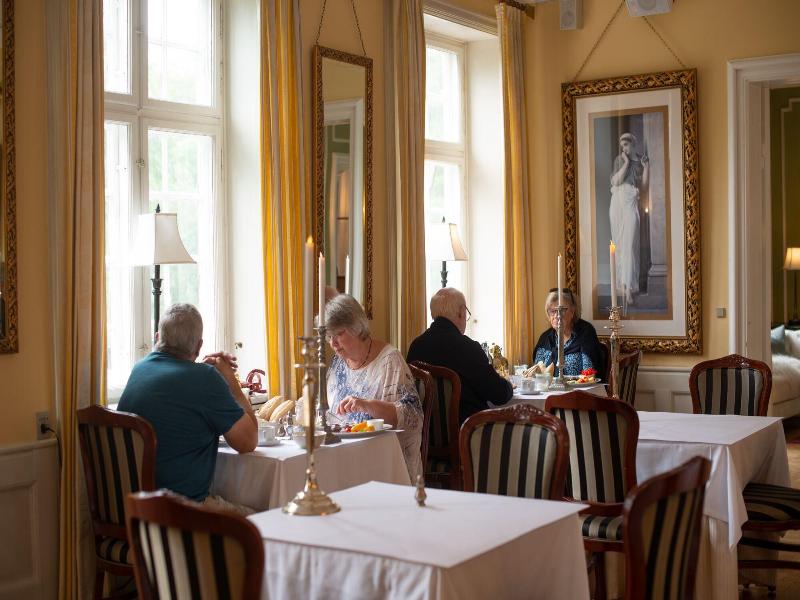 Sauntehus Slotshotel image