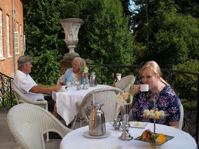 Sauntehus Slotshotel image