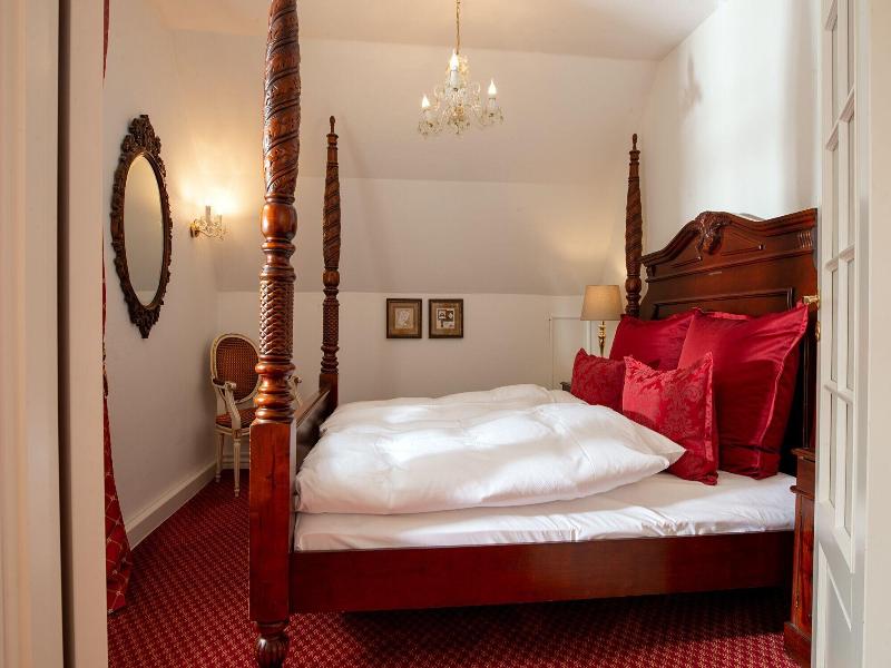 Sauntehus Slotshotel image