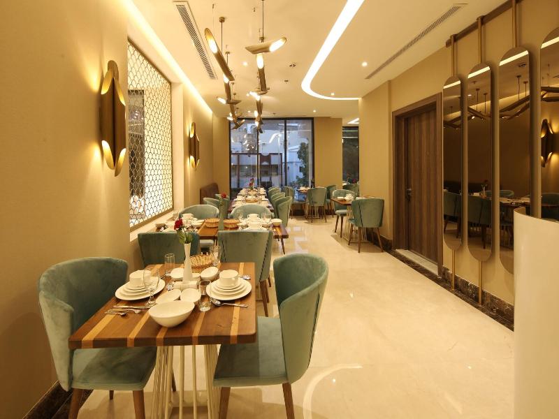 Gladiolus Hotel image