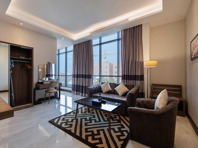 Gladiolus Hotel image