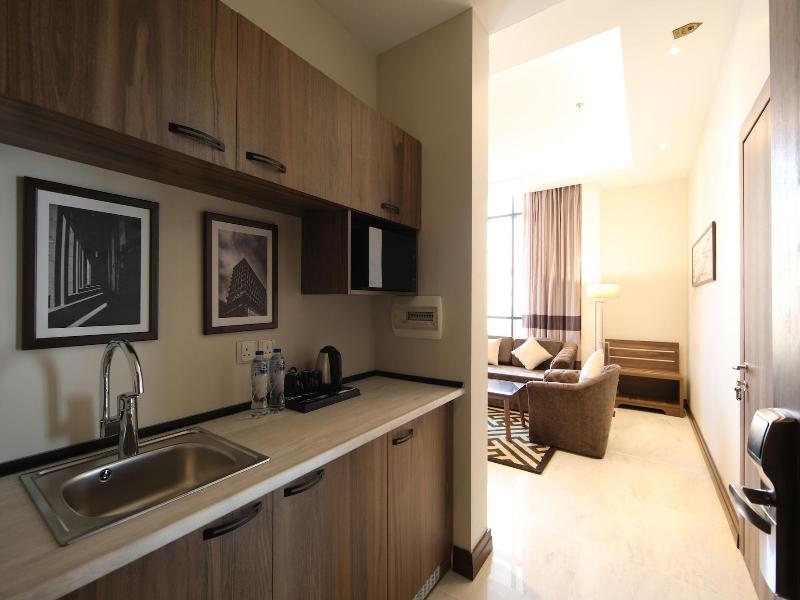 Gladiolus Hotel image