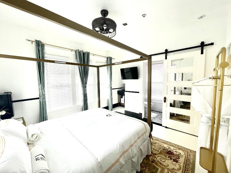 Prestige Collection Boutique Hotel image