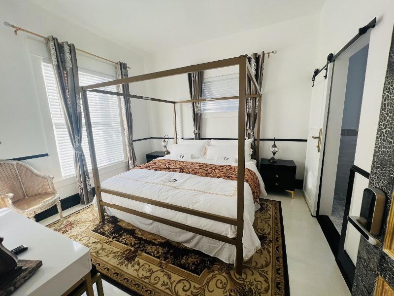 Prestige Collection Boutique Hotel image
