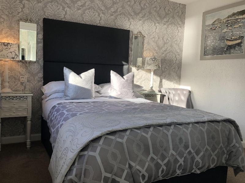Hillview Guest House image