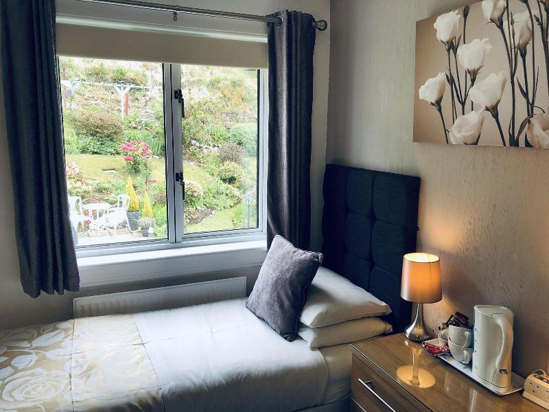 Hillview Guest House image