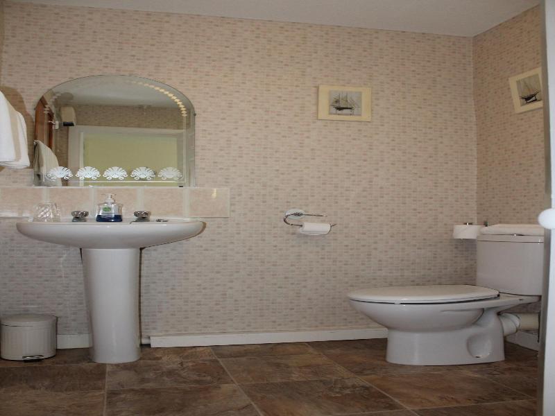 Hillview Guest House image
