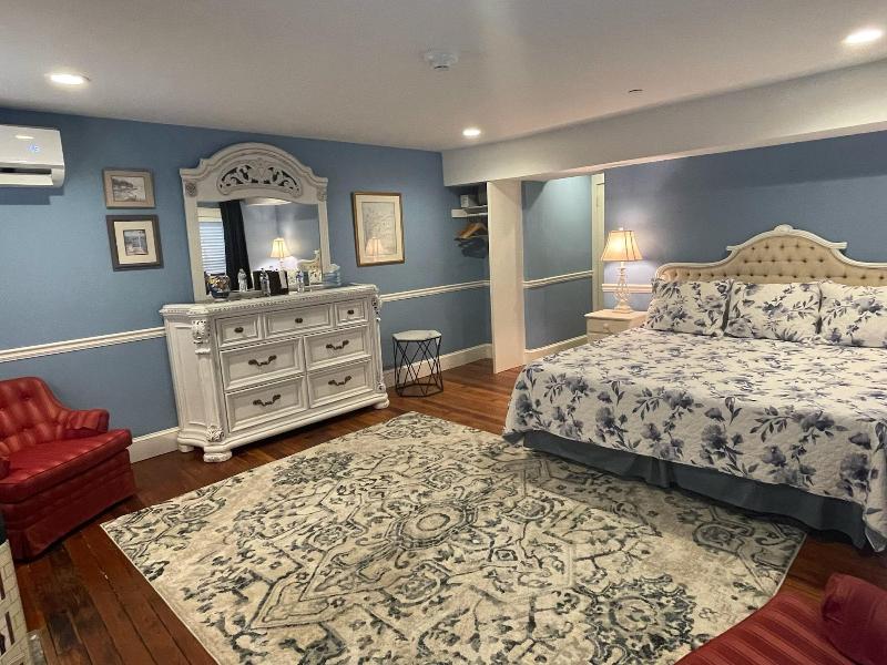 Godley Manor image