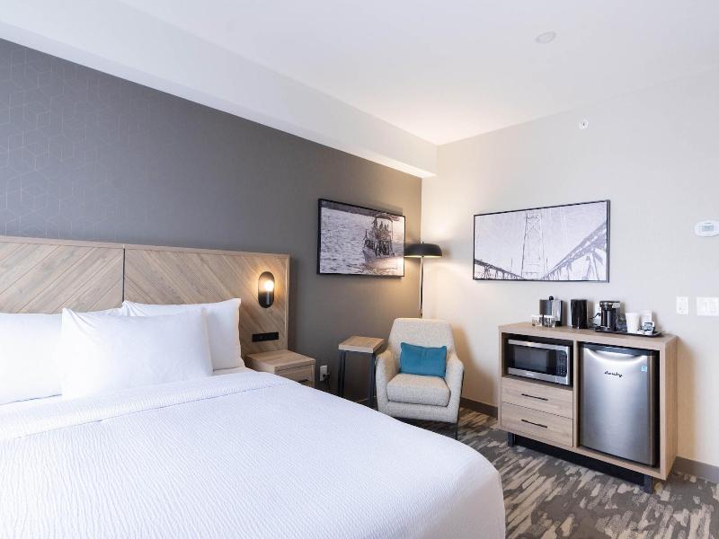 Sandman Signature Dartmouth Hotel & Suites image