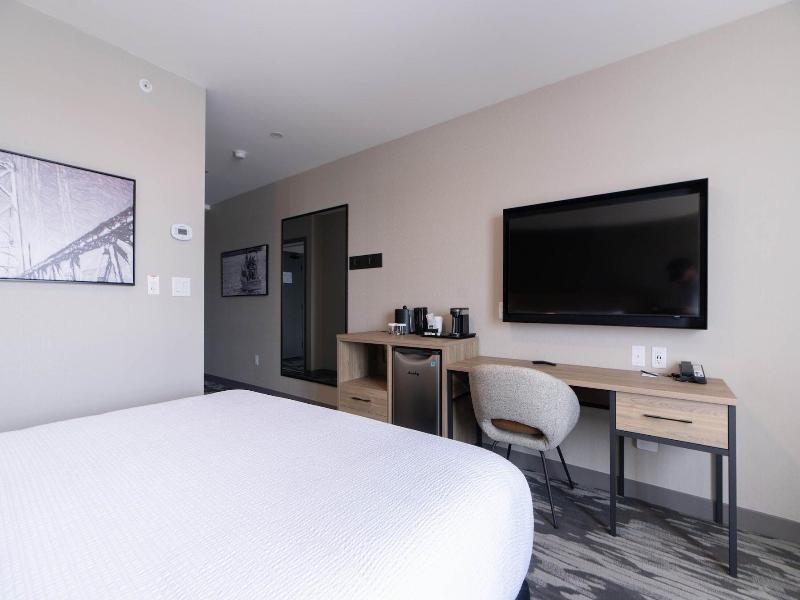 Sandman Signature Dartmouth Hotel & Suites image