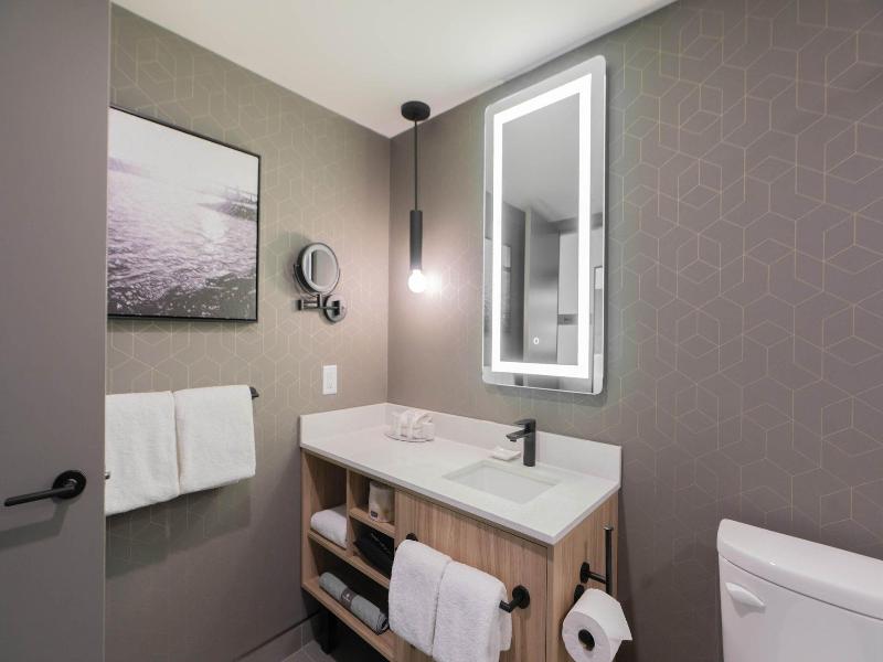 Sandman Signature Dartmouth Hotel & Suites image