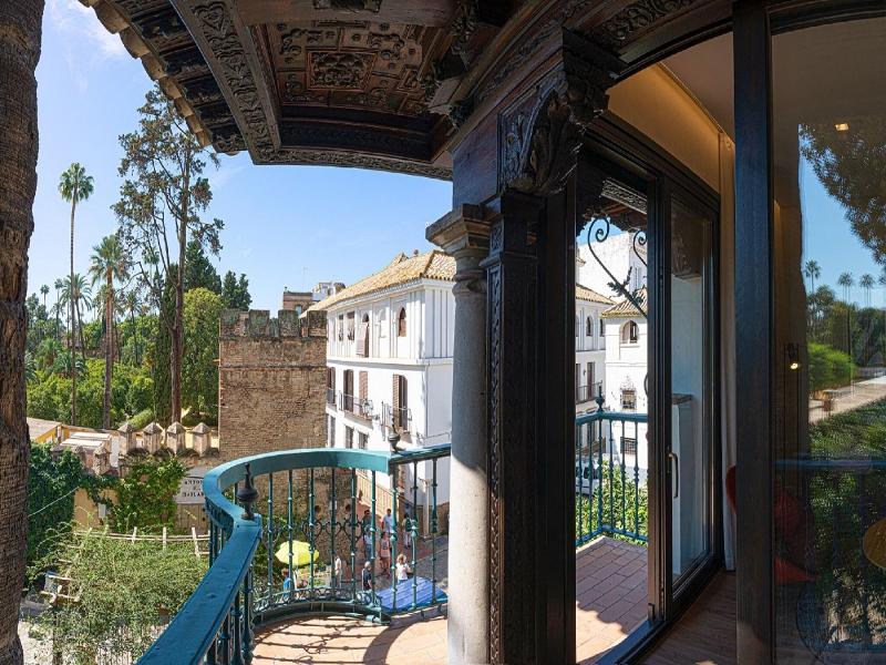 Suites Murillo Plaza Sta Cruz image