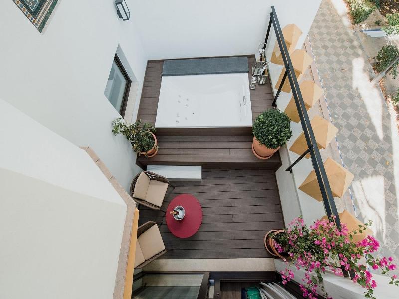 Suites Murillo Plaza Sta Cruz image