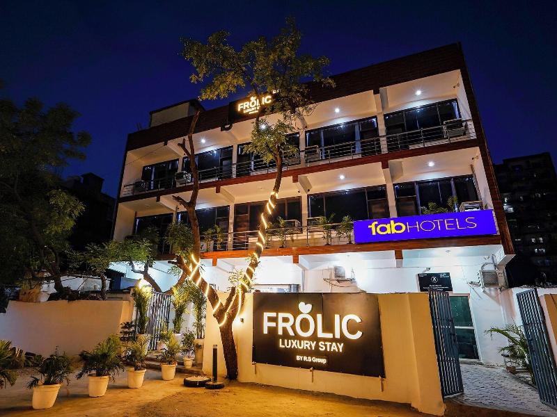 Fabhotel Frolic Luxury Stay image