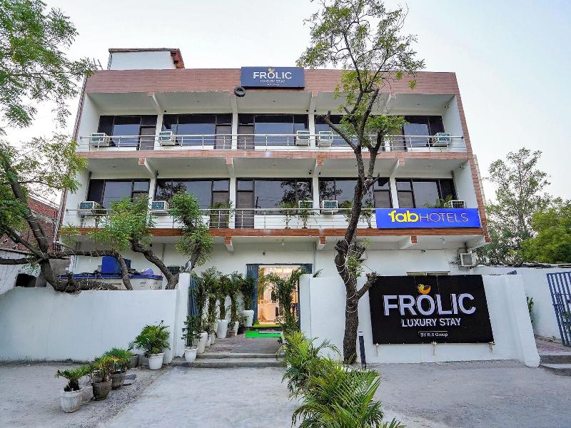 Fabhotel Frolic Luxury Stay image