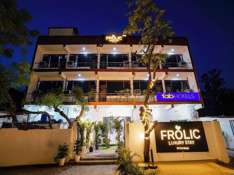 Fabhotel Frolic Luxury Stay image