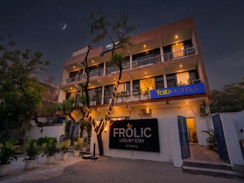 Fabhotel Frolic Luxury Stay image