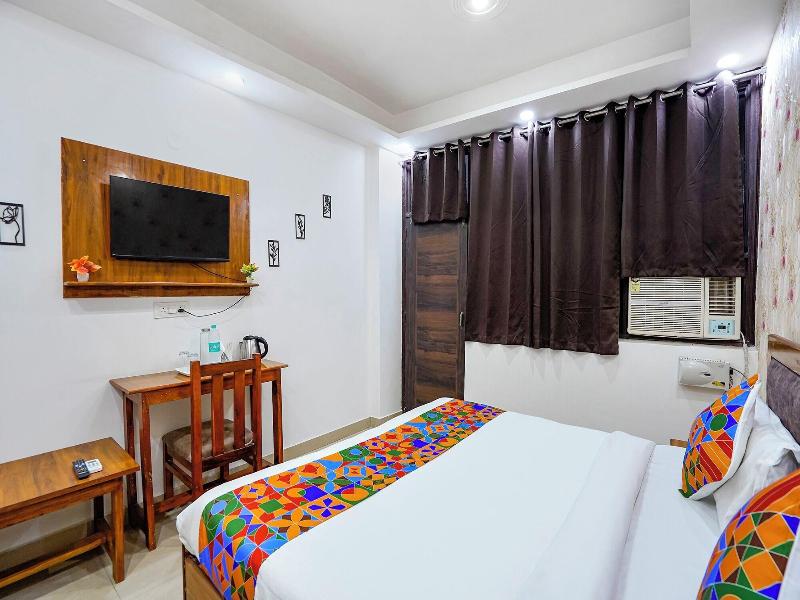 Fabhotel Frolic Luxury Stay image