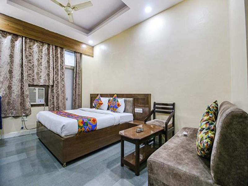 Fabhotel Silver Inn I image